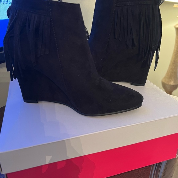 Just Fab Jasmyna Shoes - Picture 2 of 4